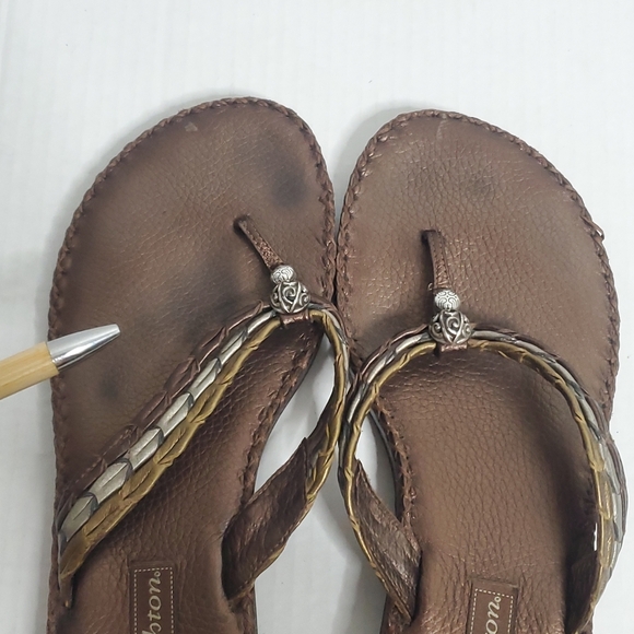 Vintage Brighton Womens Leather Slip On Sandals Sz 9M Thong Flip Flop Casual Y2K - Picture 4 of 11